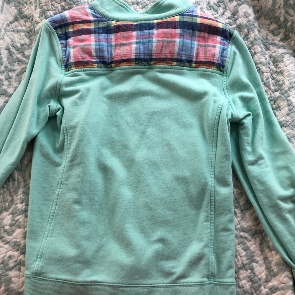 Vineyard vine pullover